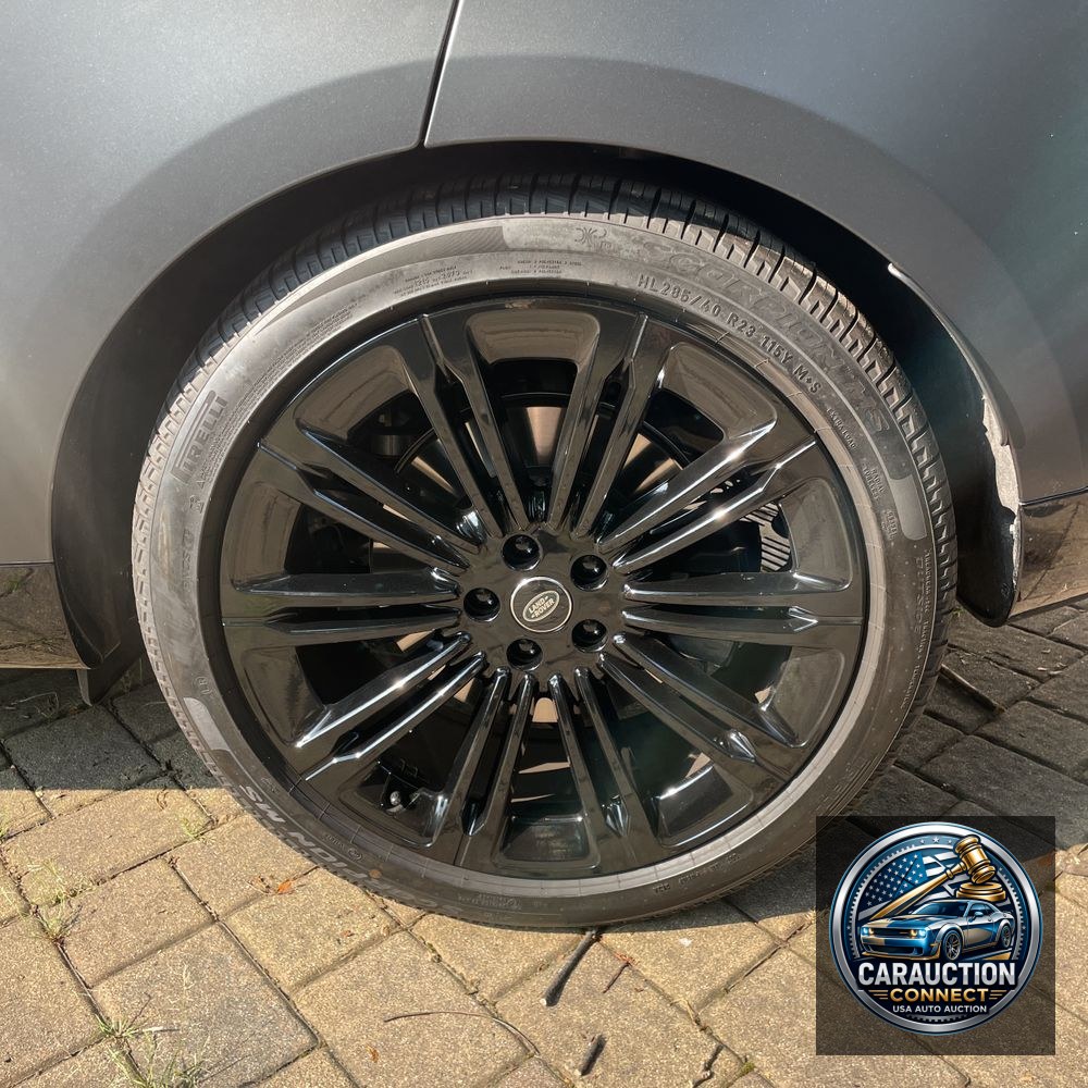 2025 Land Rover Range Rover SE P530