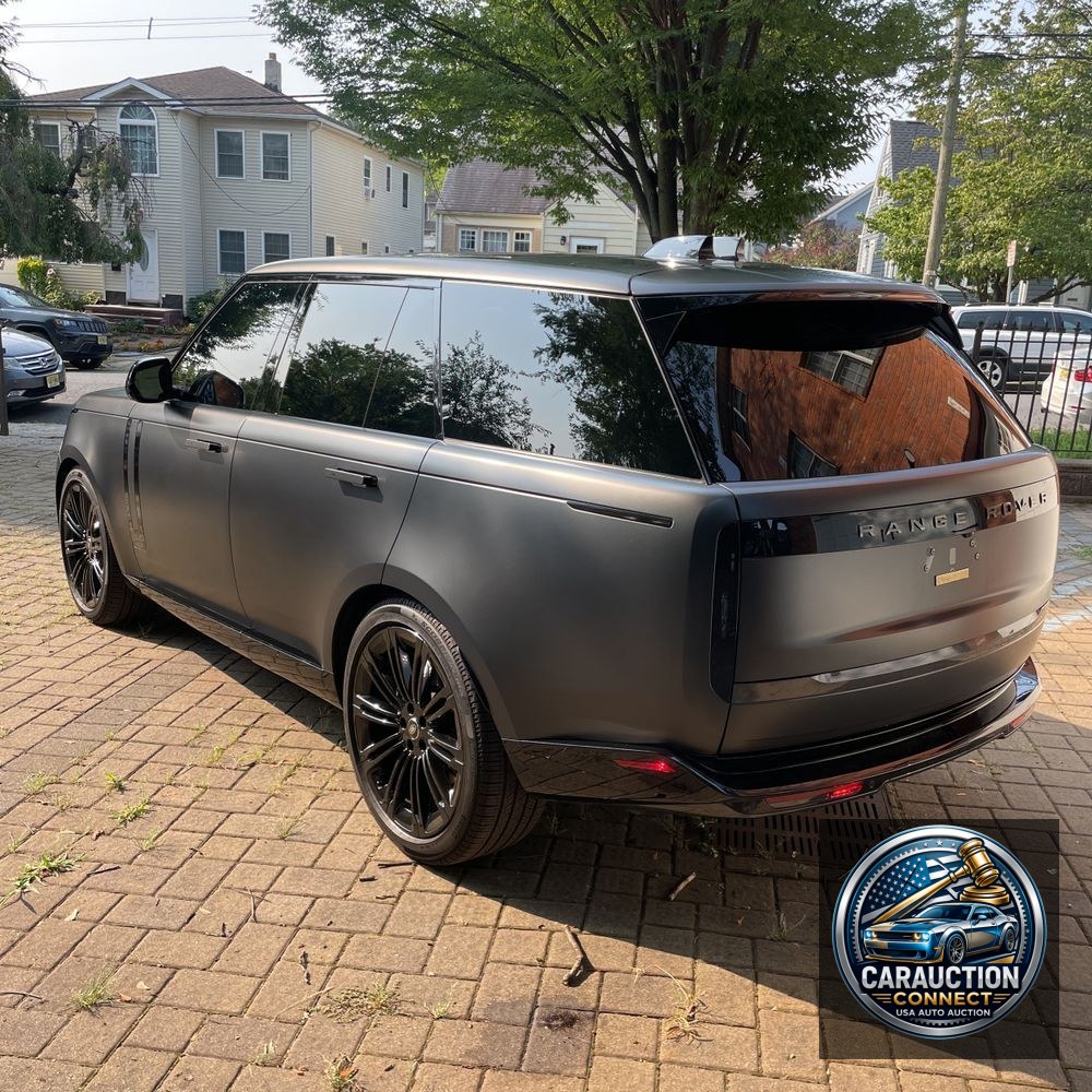 2025 Land Rover Range Rover SE P530