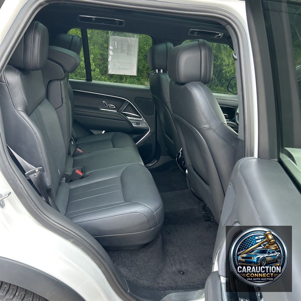 2023 Land Rover Range Rover P400 SE