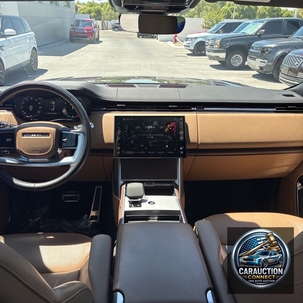 2024 Land Rover Range Rover SE P400