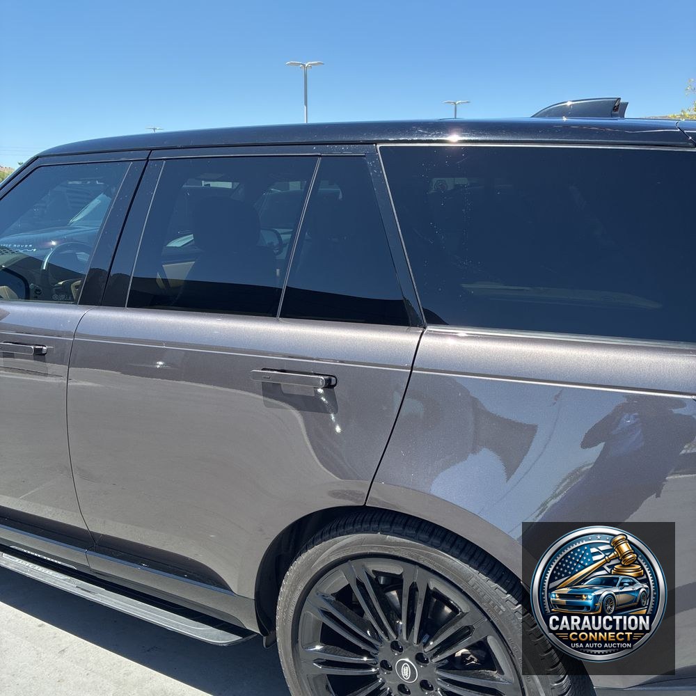 2024 Land Rover Range Rover SE P400