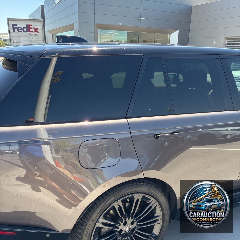 2024 Land Rover Range Rover SE P400