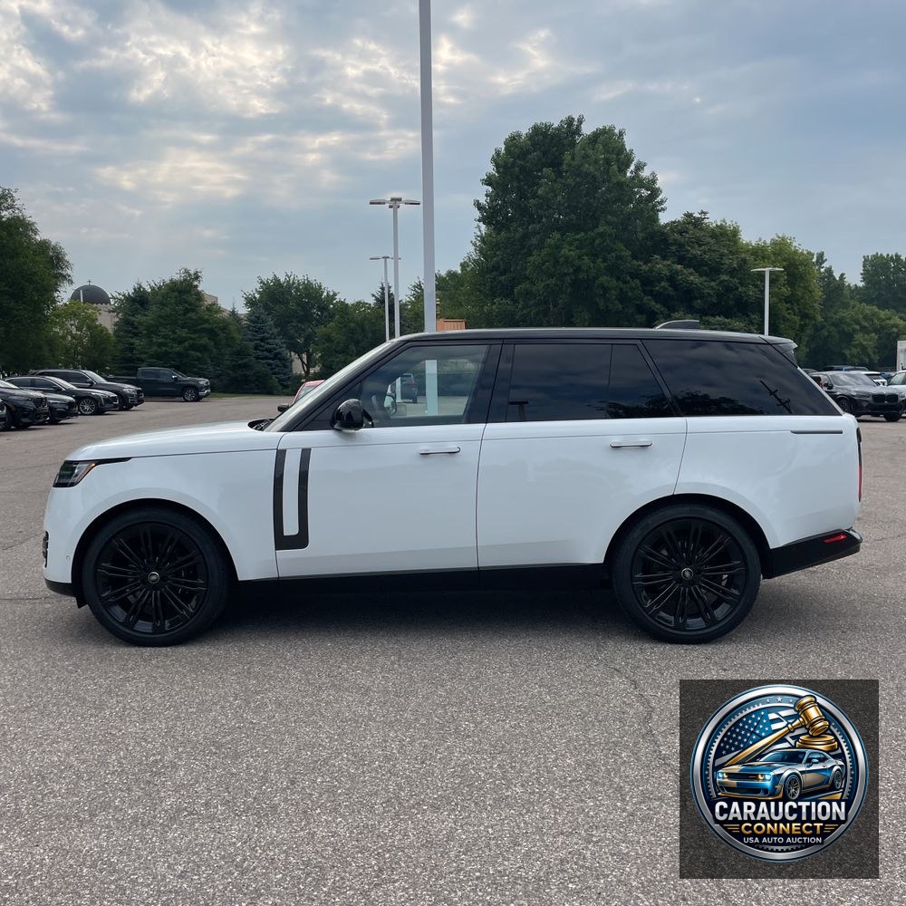 2025 Land Rover Range Rover P400 SE