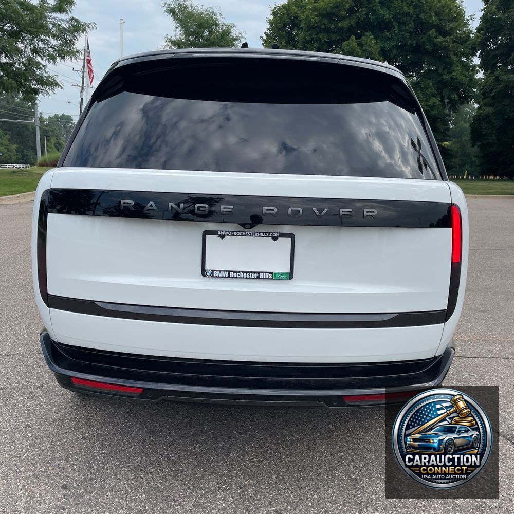 2025 Land Rover Range Rover P400 SE