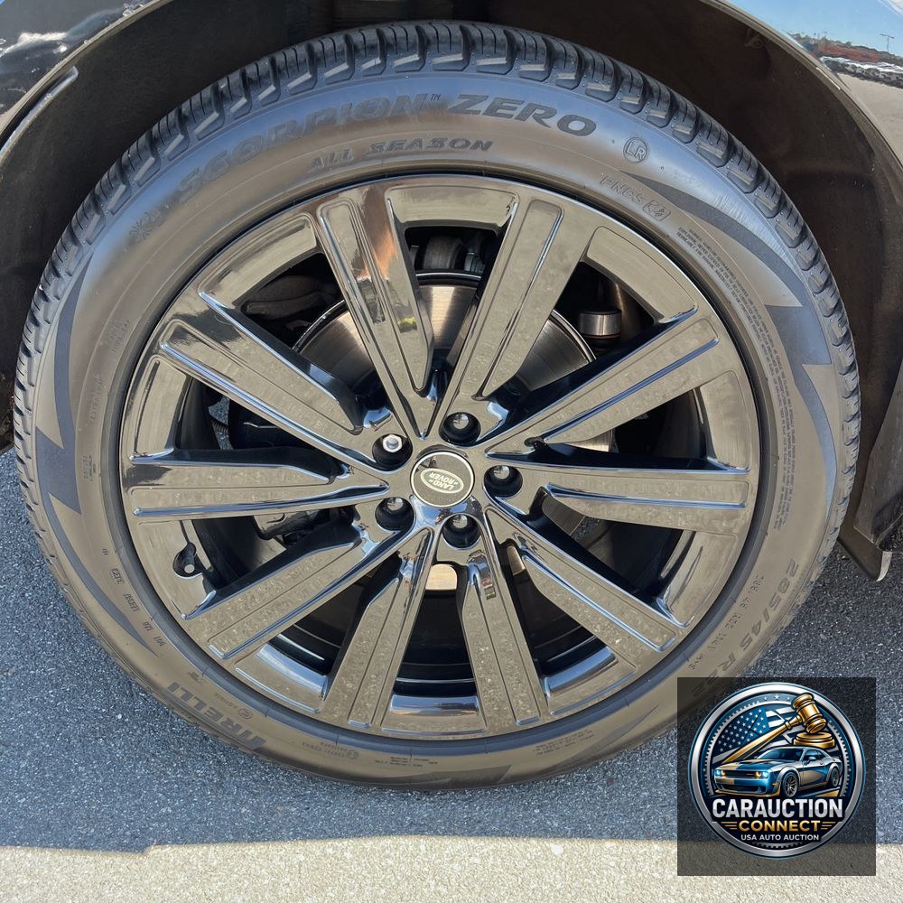 2023 Land Rover Range Rover SE