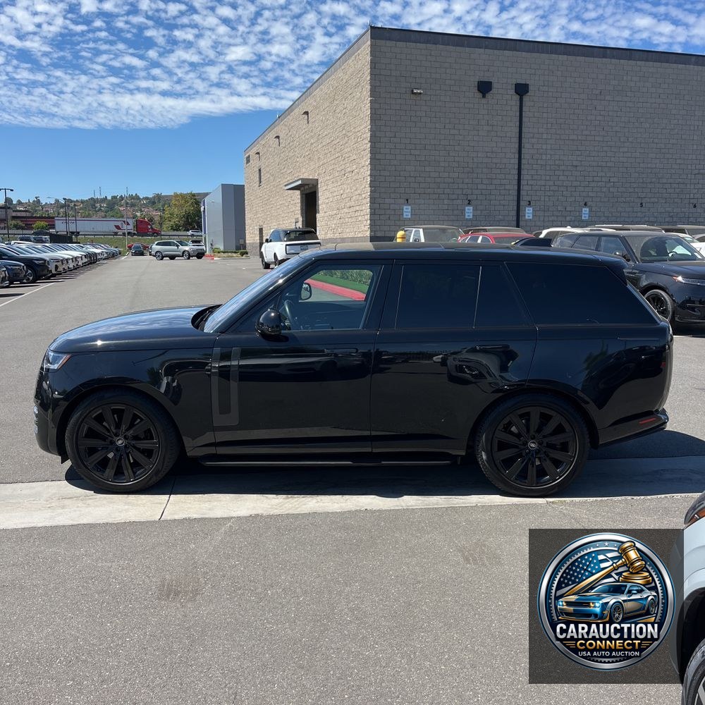 2023 Land Rover Range Rover SE