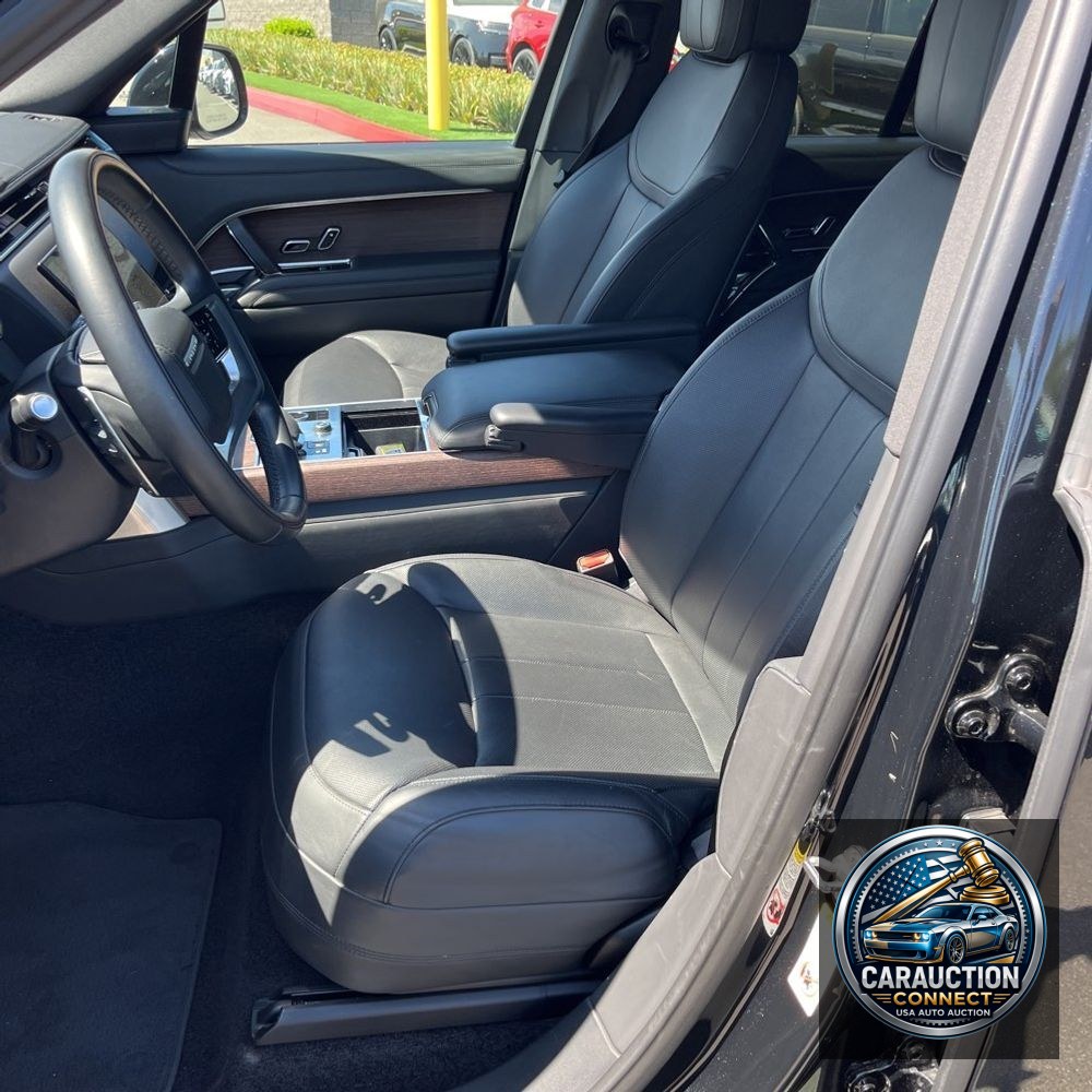 2023 Land Rover Range Rover SE