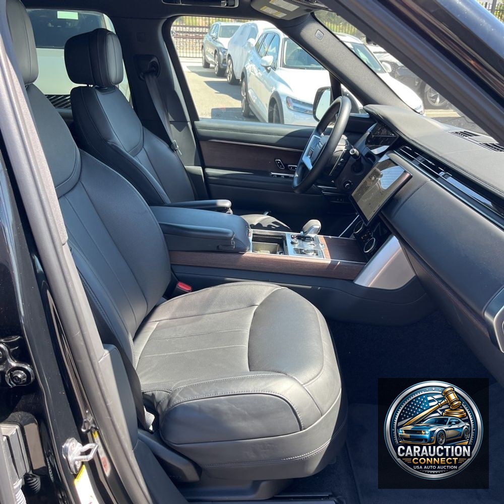 2023 Land Rover Range Rover SE