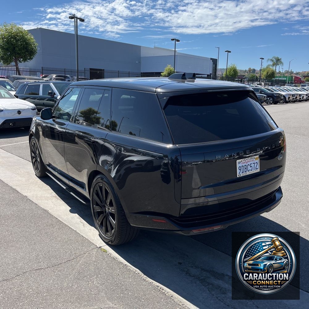 2023 Land Rover Range Rover SE