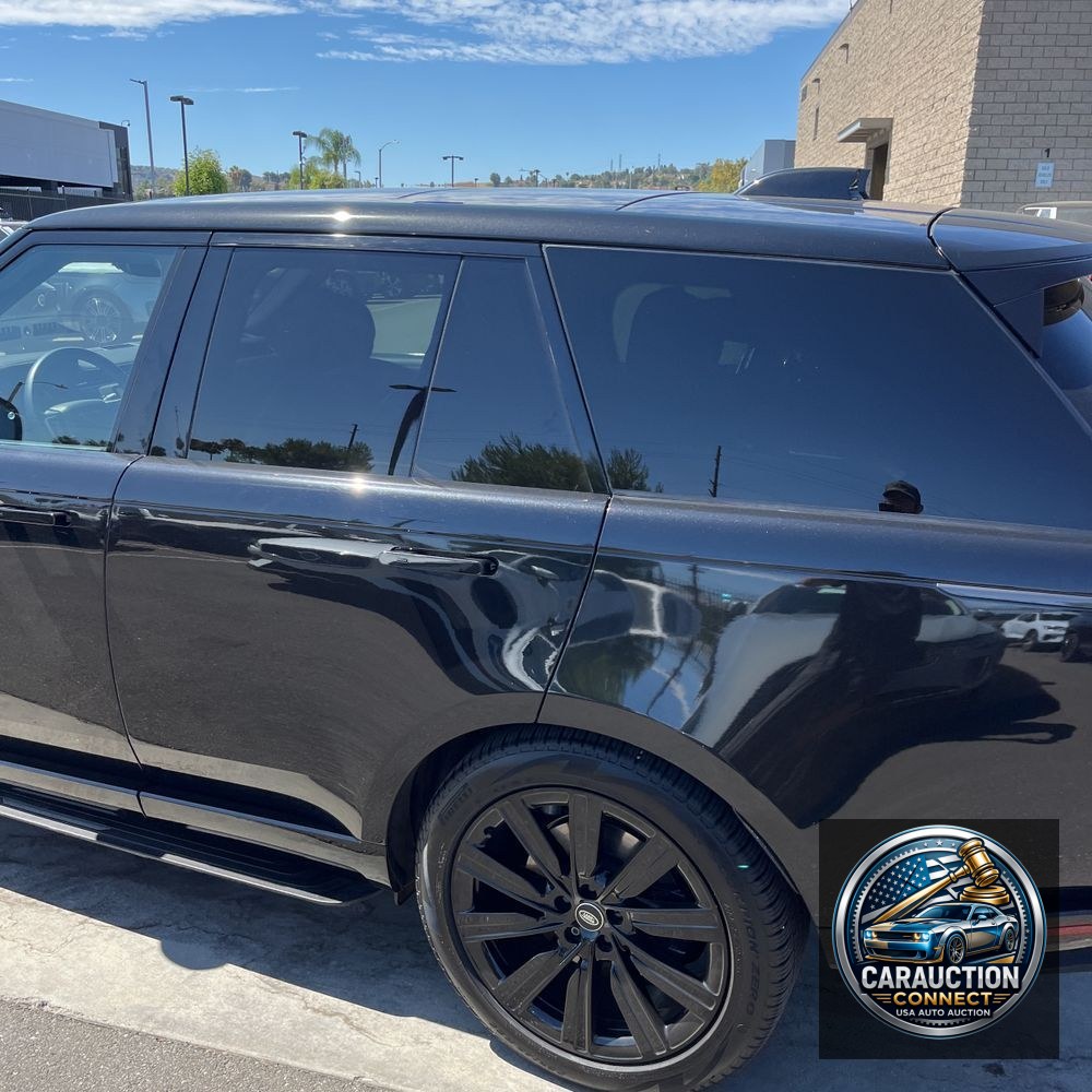 2023 Land Rover Range Rover SE