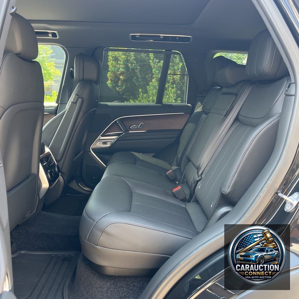 2023 Land Rover Range Rover P400 SE
