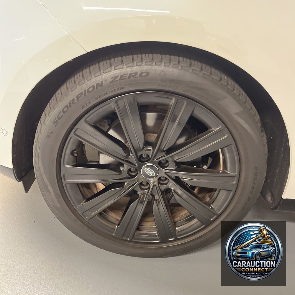 2023 Land Rover Range Rover SE