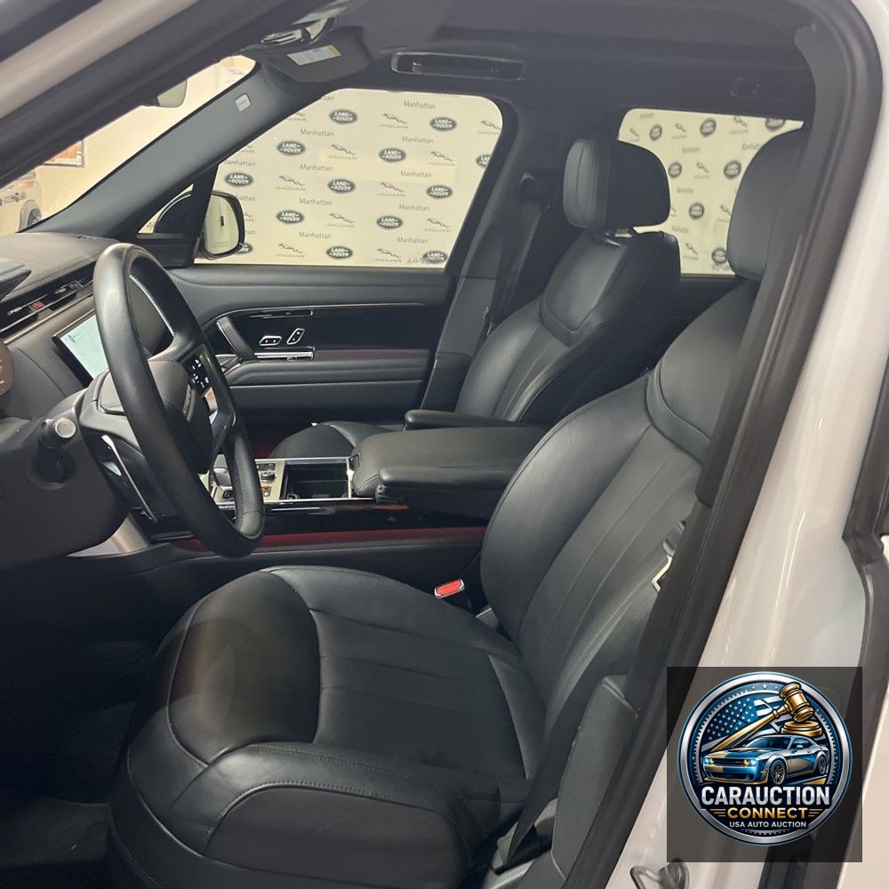 2023 Land Rover Range Rover SE