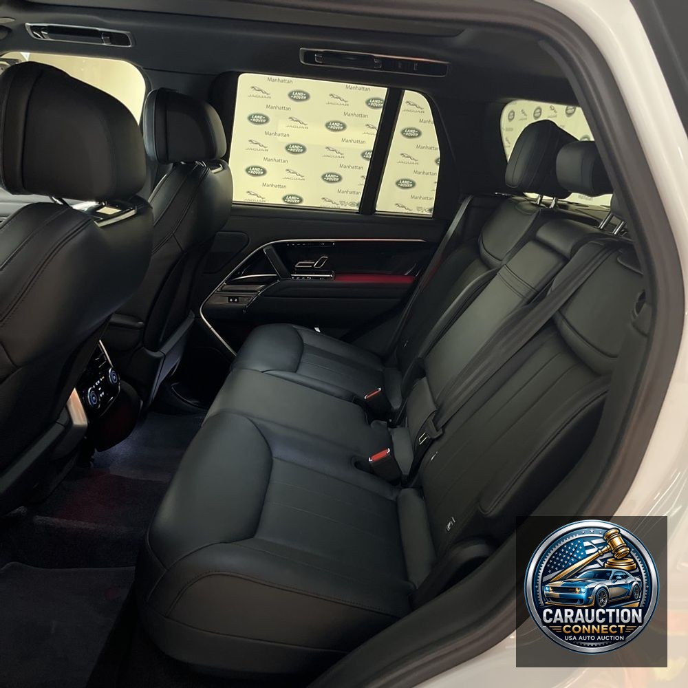 2023 Land Rover Range Rover SE