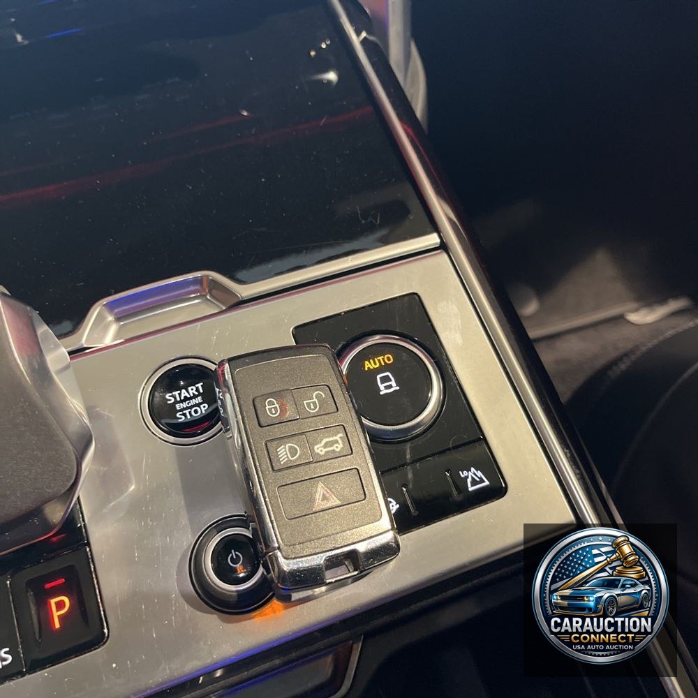 2023 Land Rover Range Rover SE