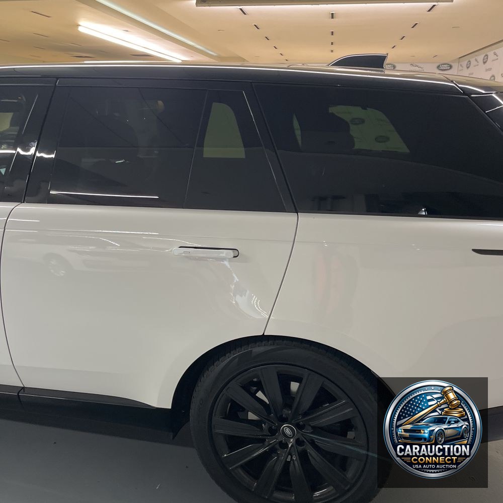 2023 Land Rover Range Rover SE