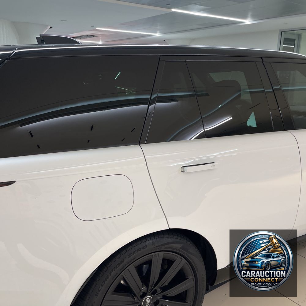 2023 Land Rover Range Rover SE