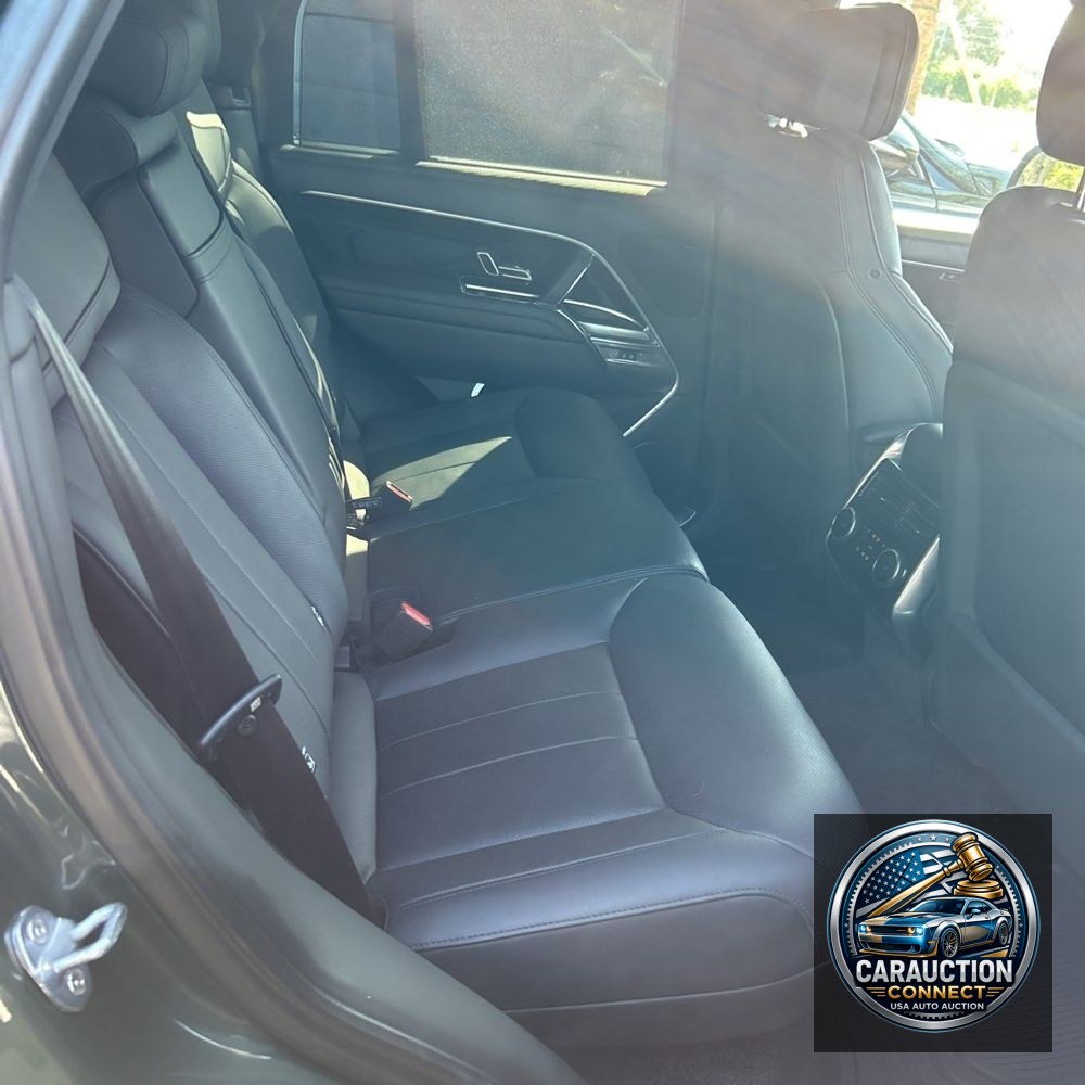2023 Land Rover Range Rover P400 SE
