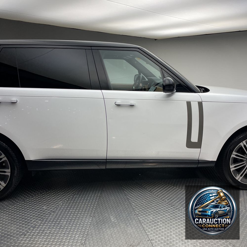 2023 Land Rover Range Rover P400 SE LWB