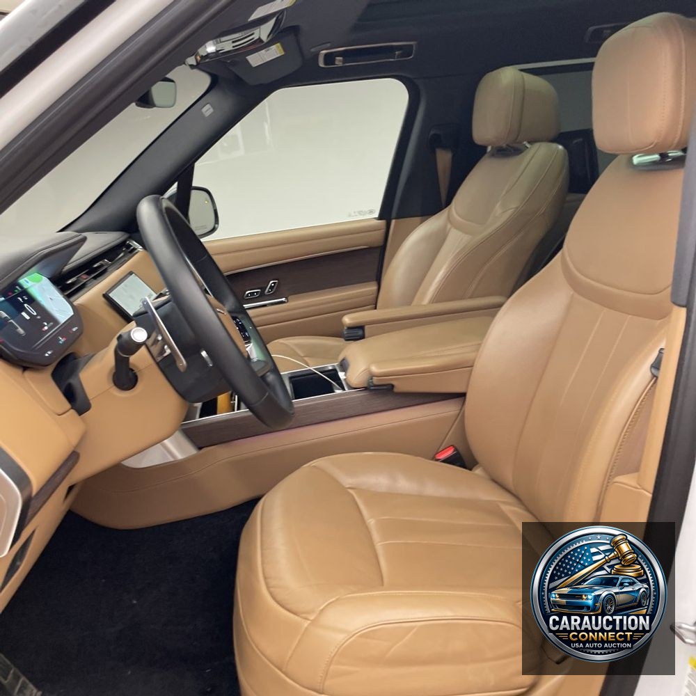 2023 Land Rover Range Rover P400 SE LWB