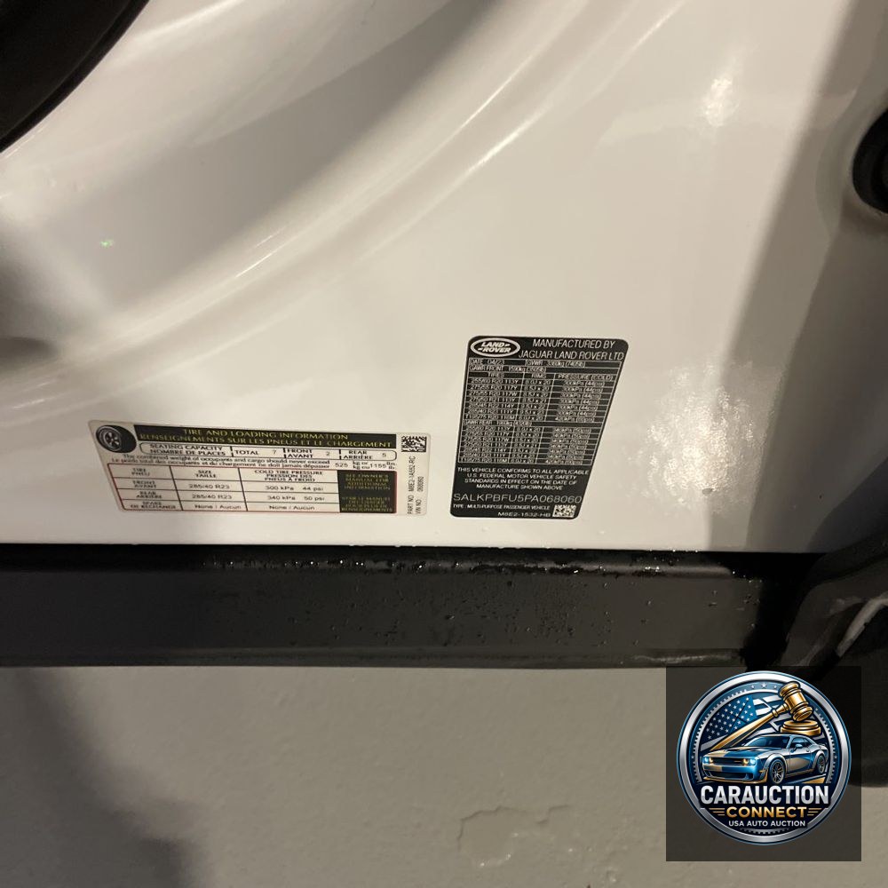 2023 Land Rover Range Rover P400 SE LWB