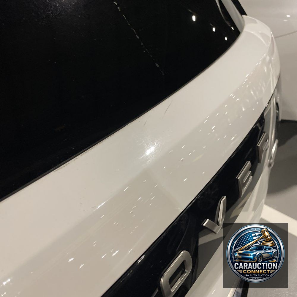 2023 Land Rover Range Rover P400 SE LWB