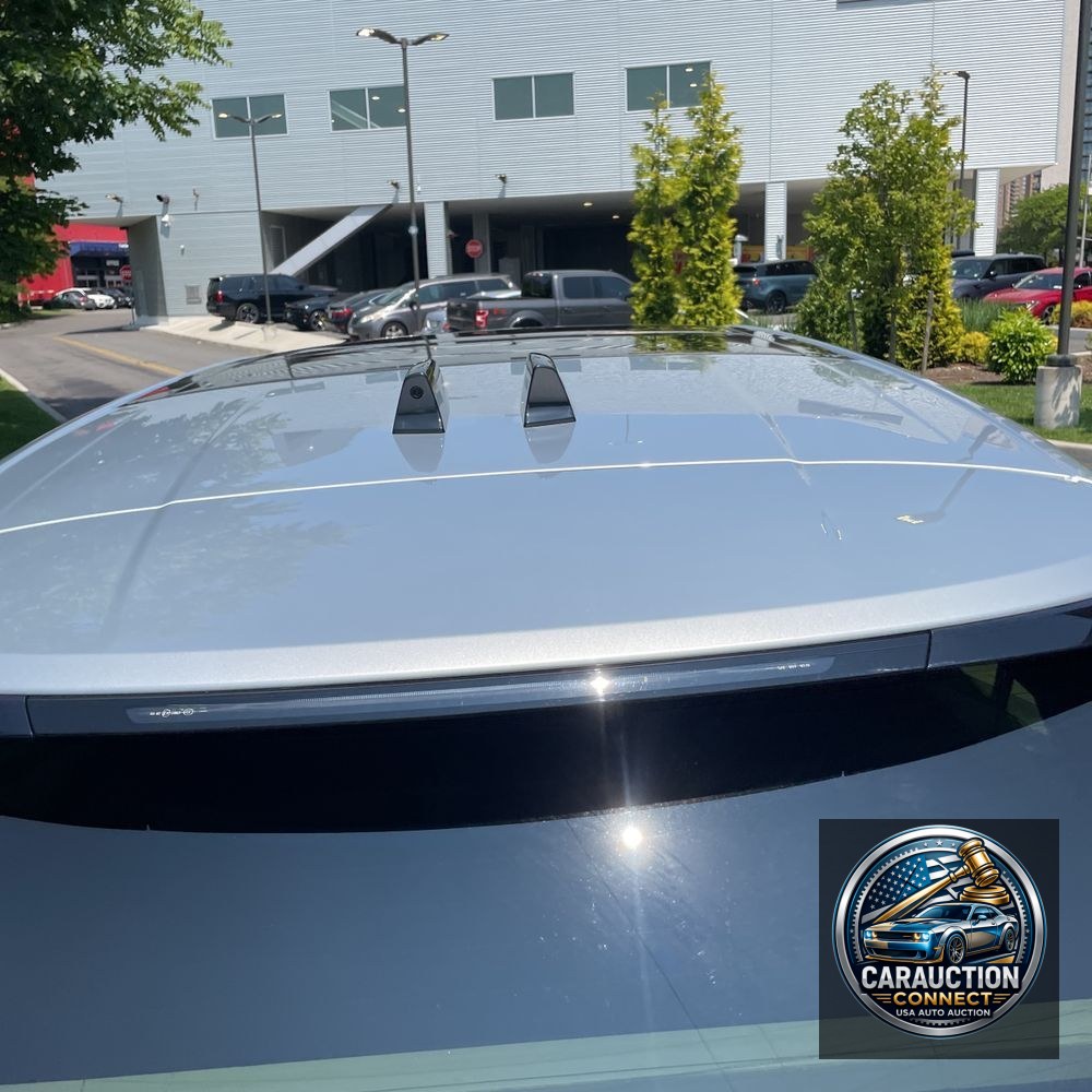 2023 Land Rover Range Rover P400 SE LWB