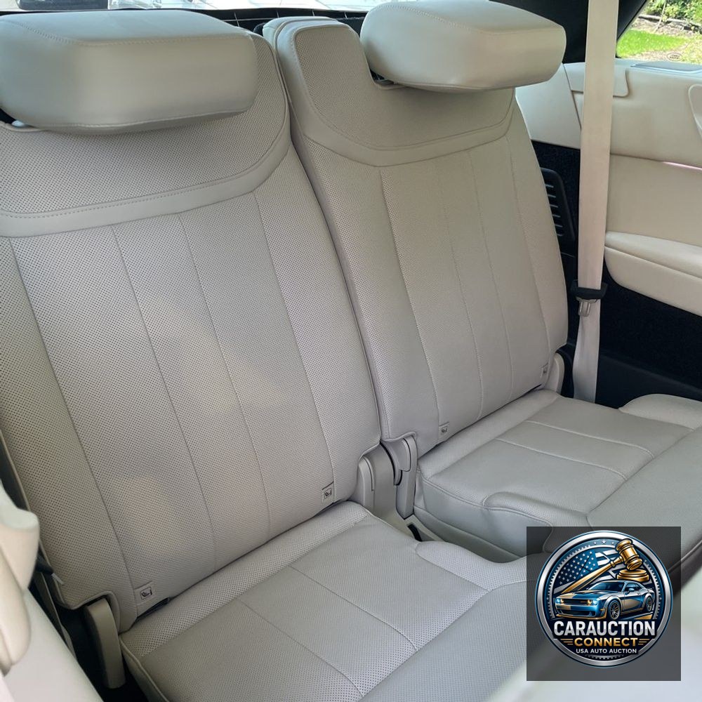2023 Land Rover Range Rover P400 SE LWB