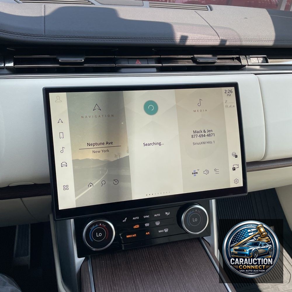 2023 Land Rover Range Rover P400 SE LWB