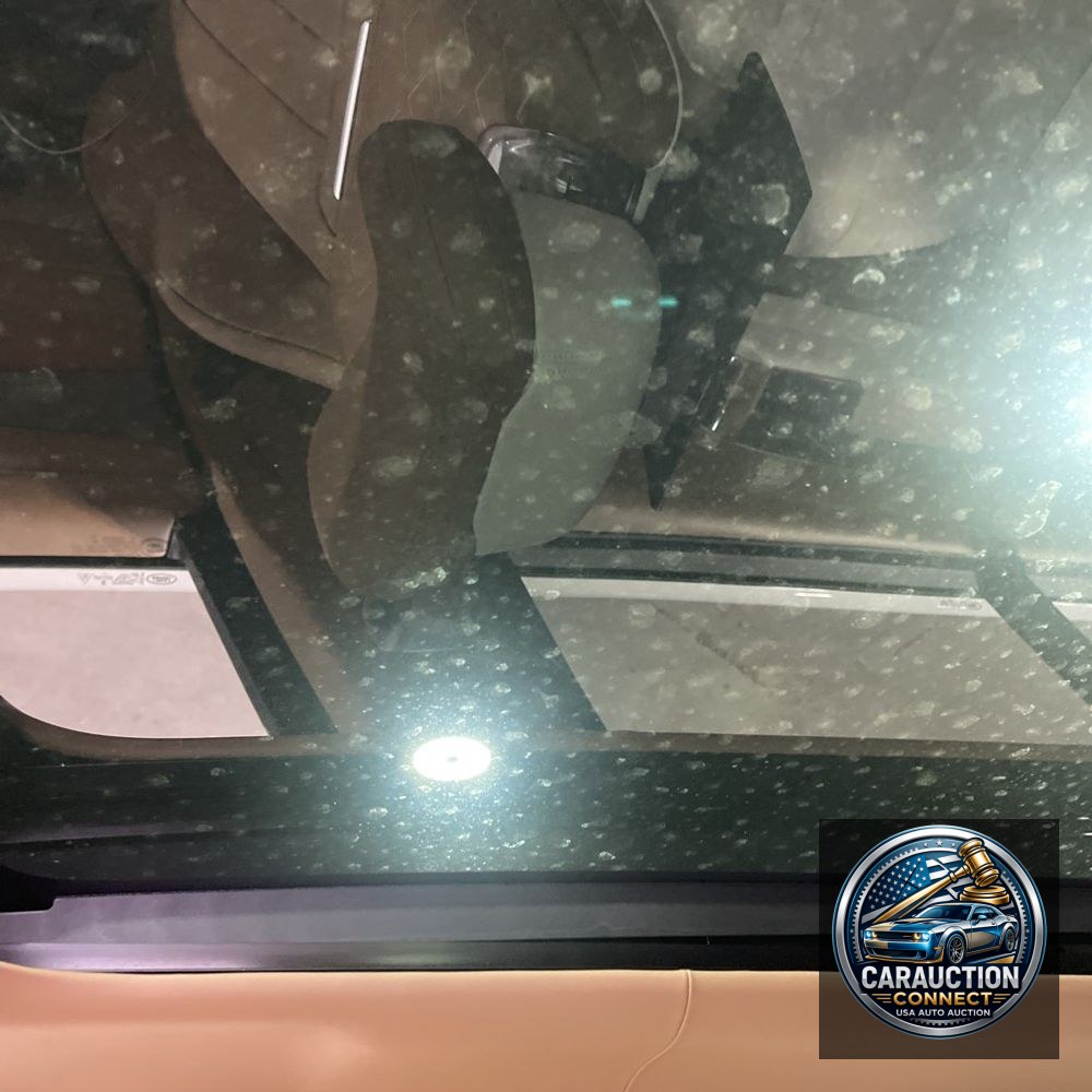 2022 Land Rover SV Base