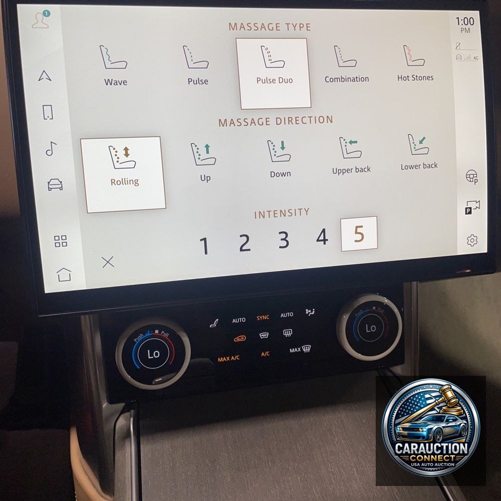 2022 Land Rover SV Base