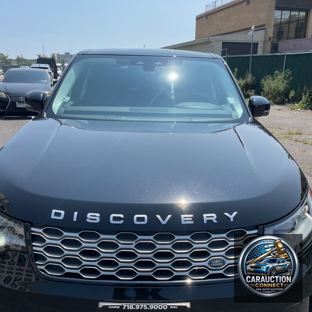 2024 Land Rover Discovery S P300