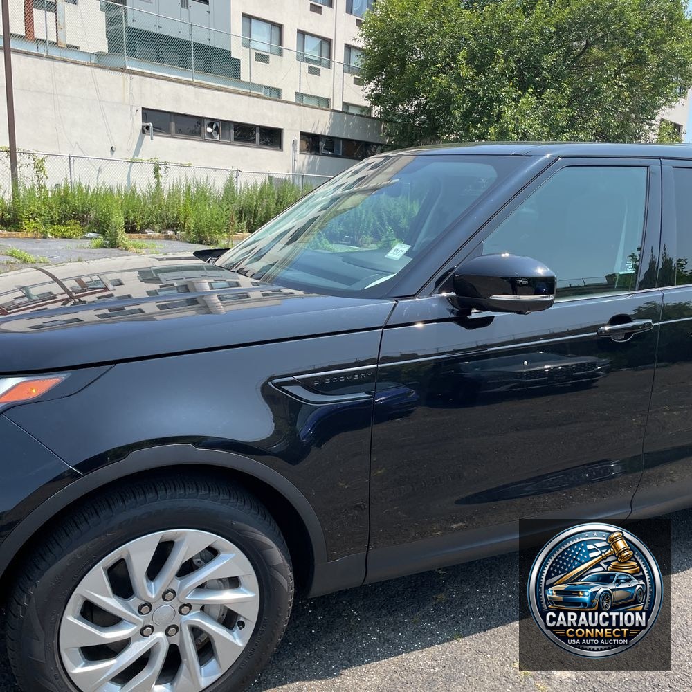 2024 Land Rover Discovery S P300