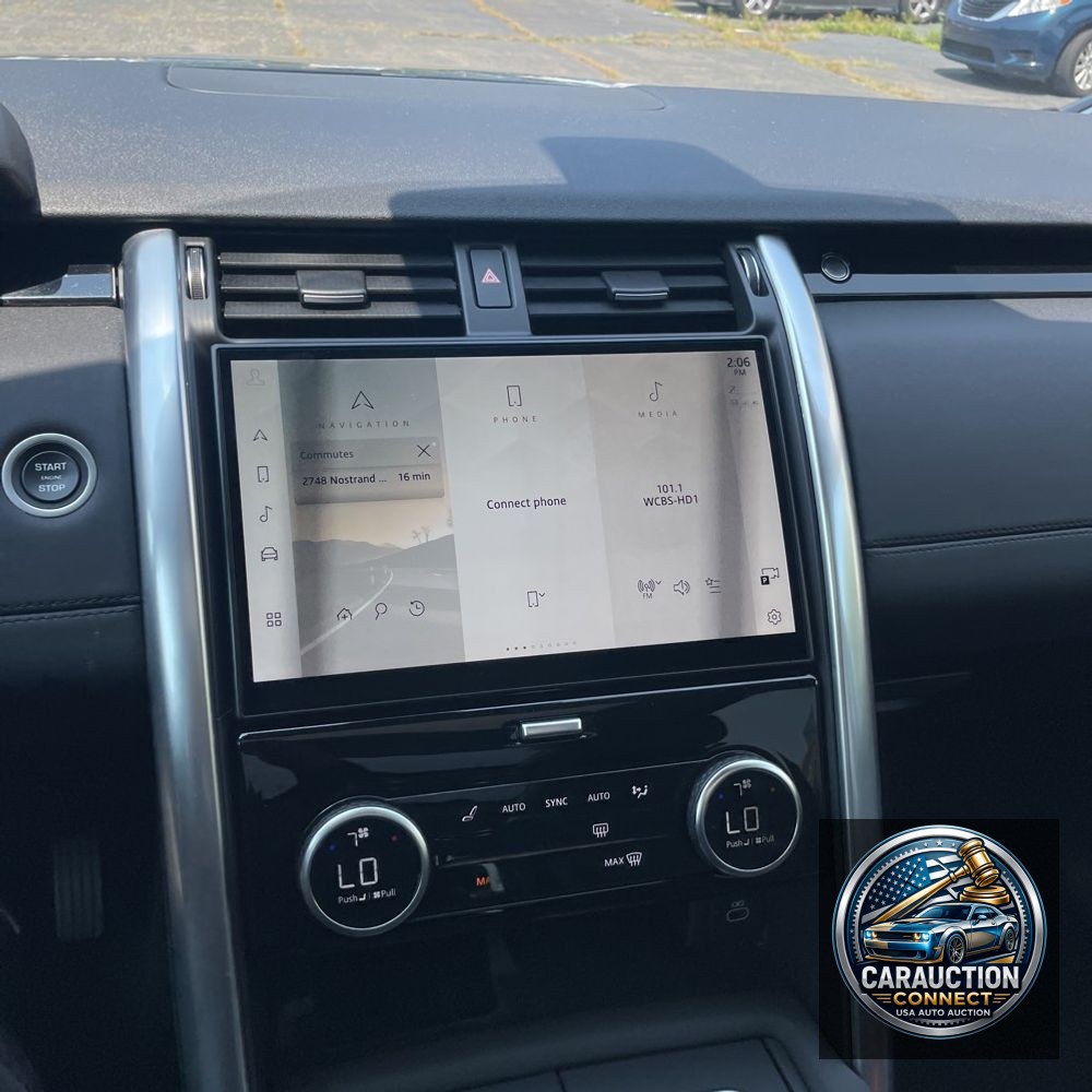 2024 Land Rover Discovery S P300