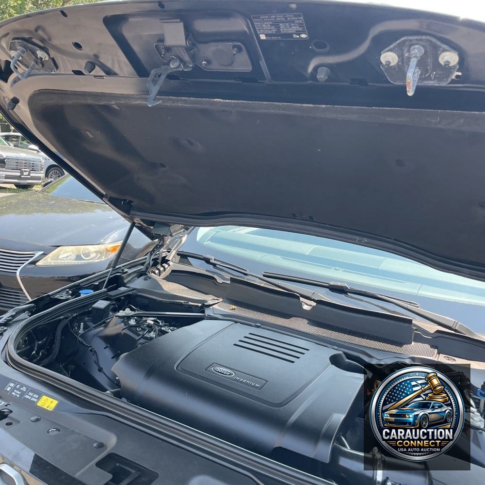2024 Land Rover Discovery S P300