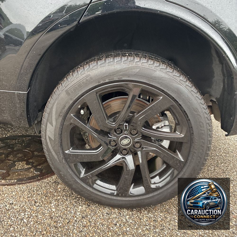 2024 Land Rover Discovery P360 Dynamic SE