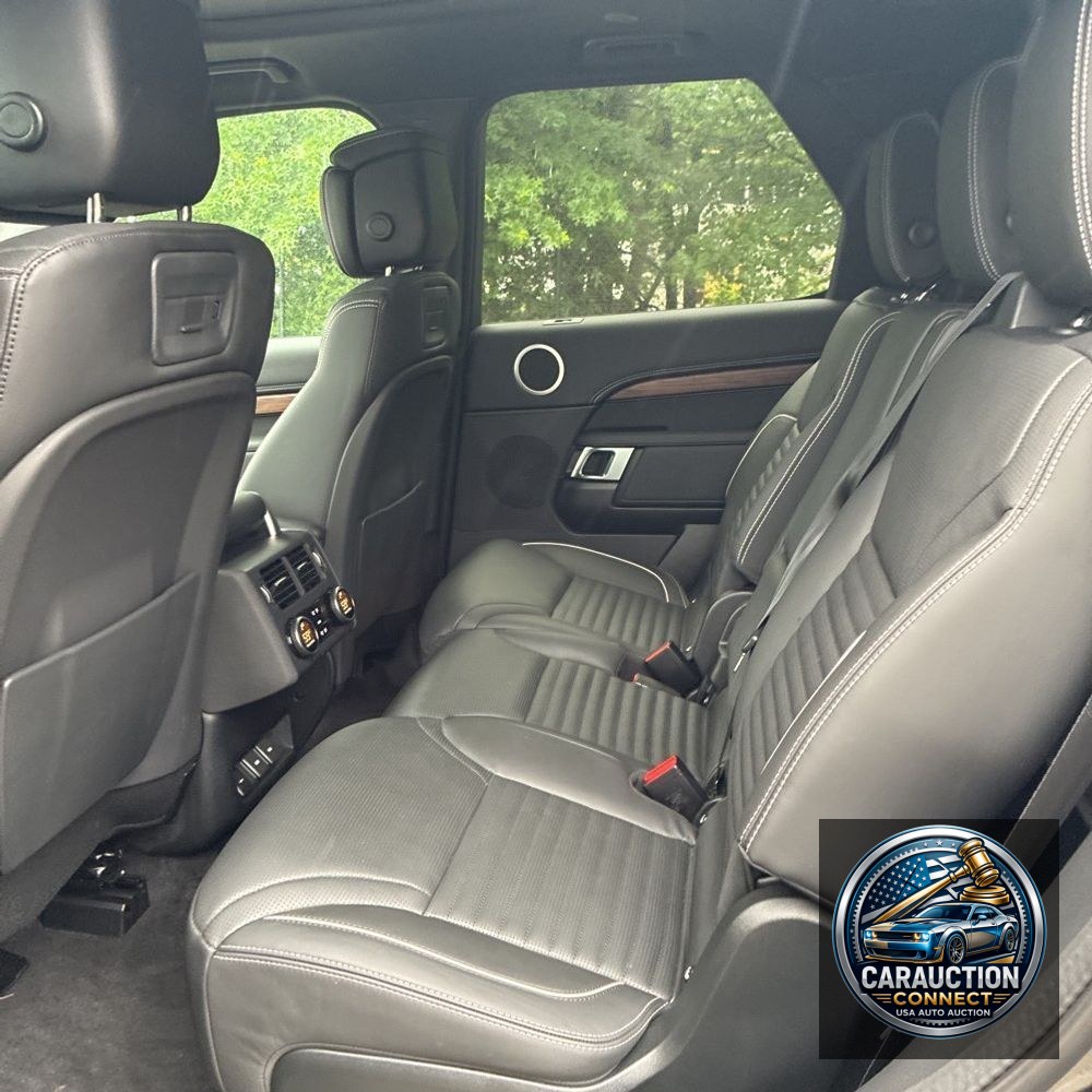 2024 Land Rover Discovery P360 Dynamic SE