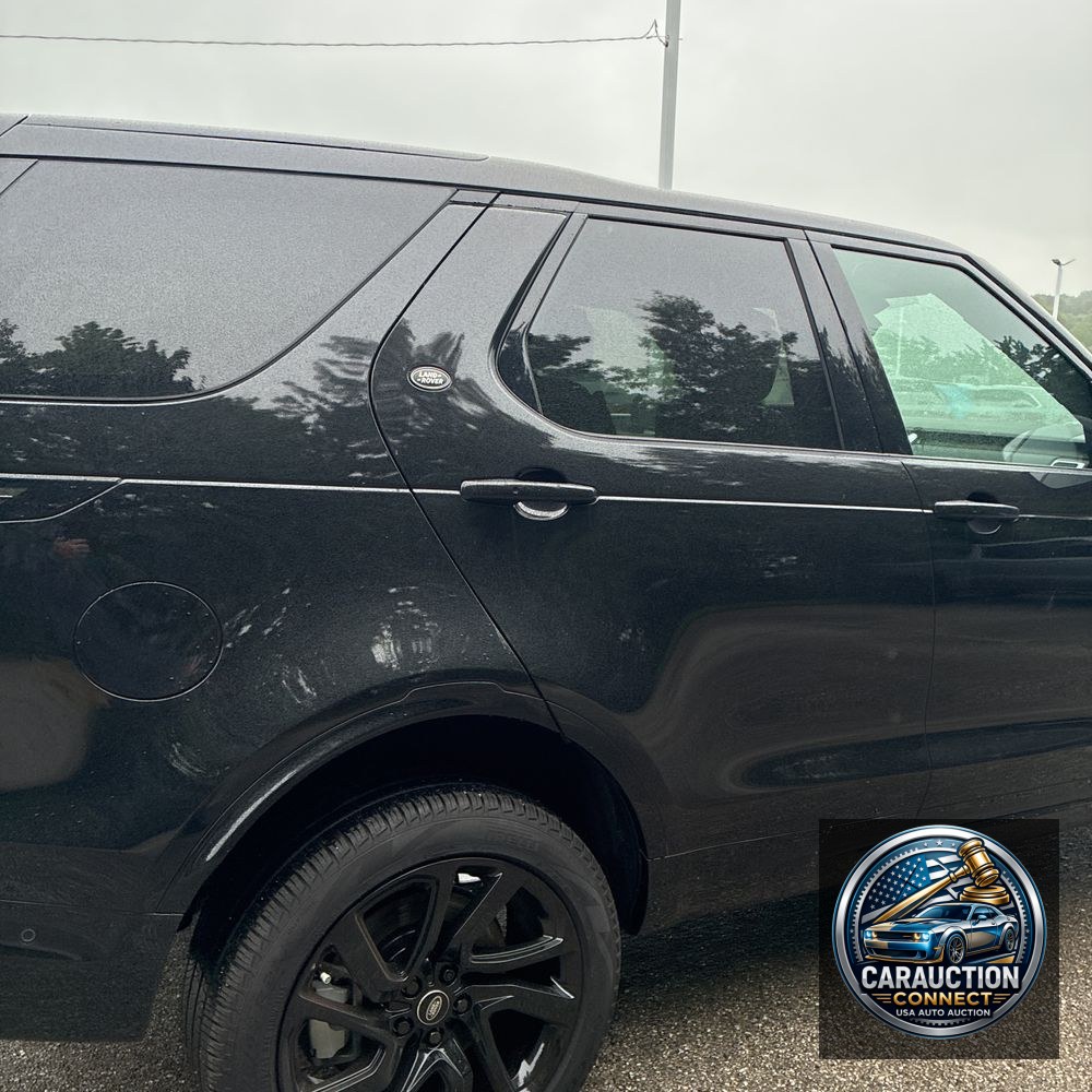 2024 Land Rover Discovery P360 Dynamic SE