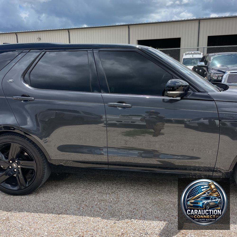 2023 Land Rover Discovery P360 HSE R-Dynamic