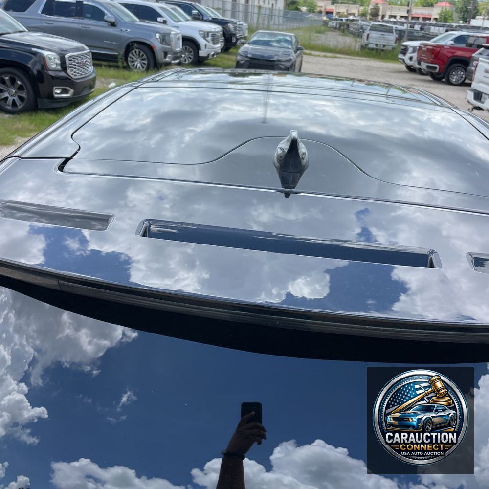 2023 Land Rover Discovery P360 HSE R-Dynamic