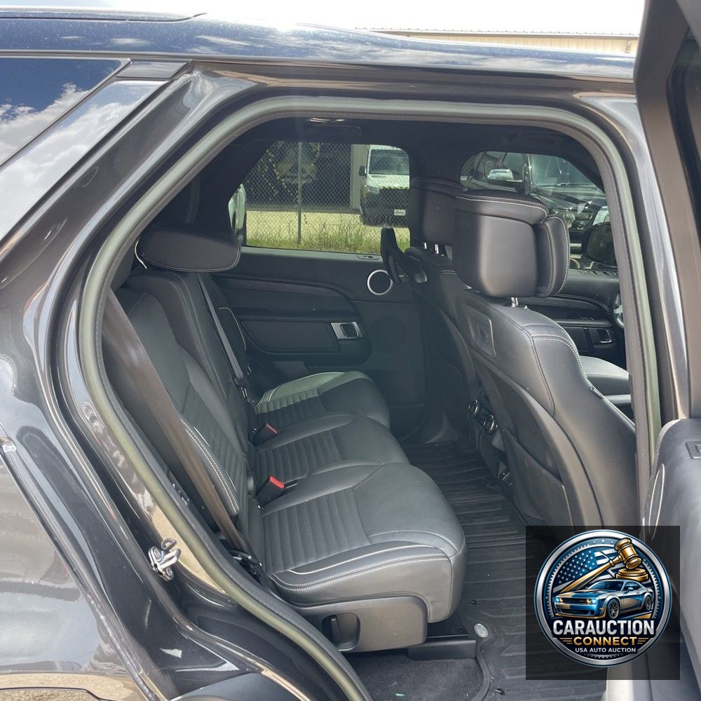 2023 Land Rover Discovery P360 HSE R-Dynamic