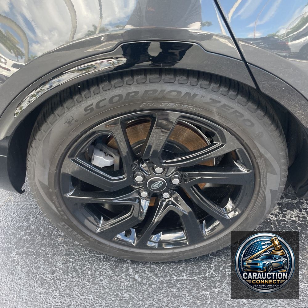 2023 Land Rover Discovery P360 HSE R-Dynamic