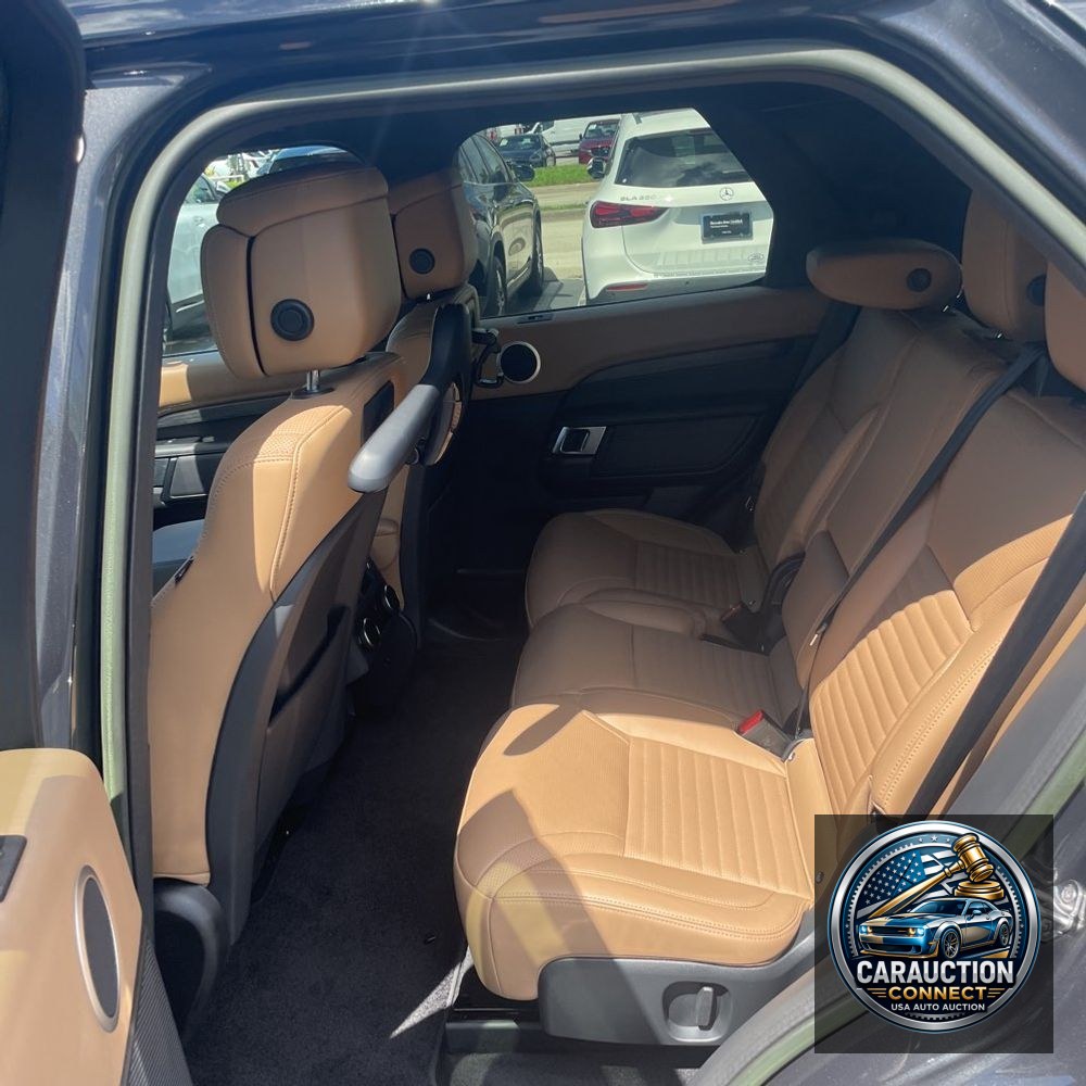 2023 Land Rover Discovery P360 HSE R-Dynamic