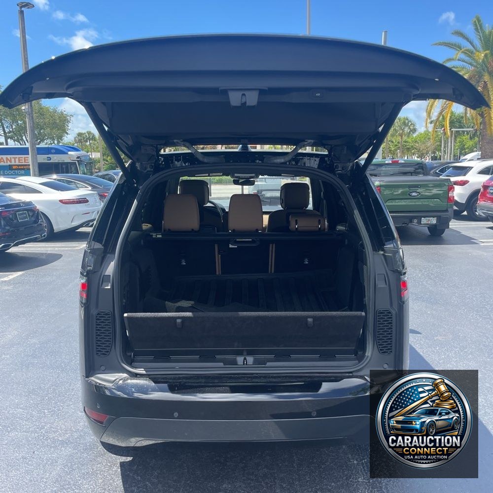 2023 Land Rover Discovery P360 HSE R-Dynamic
