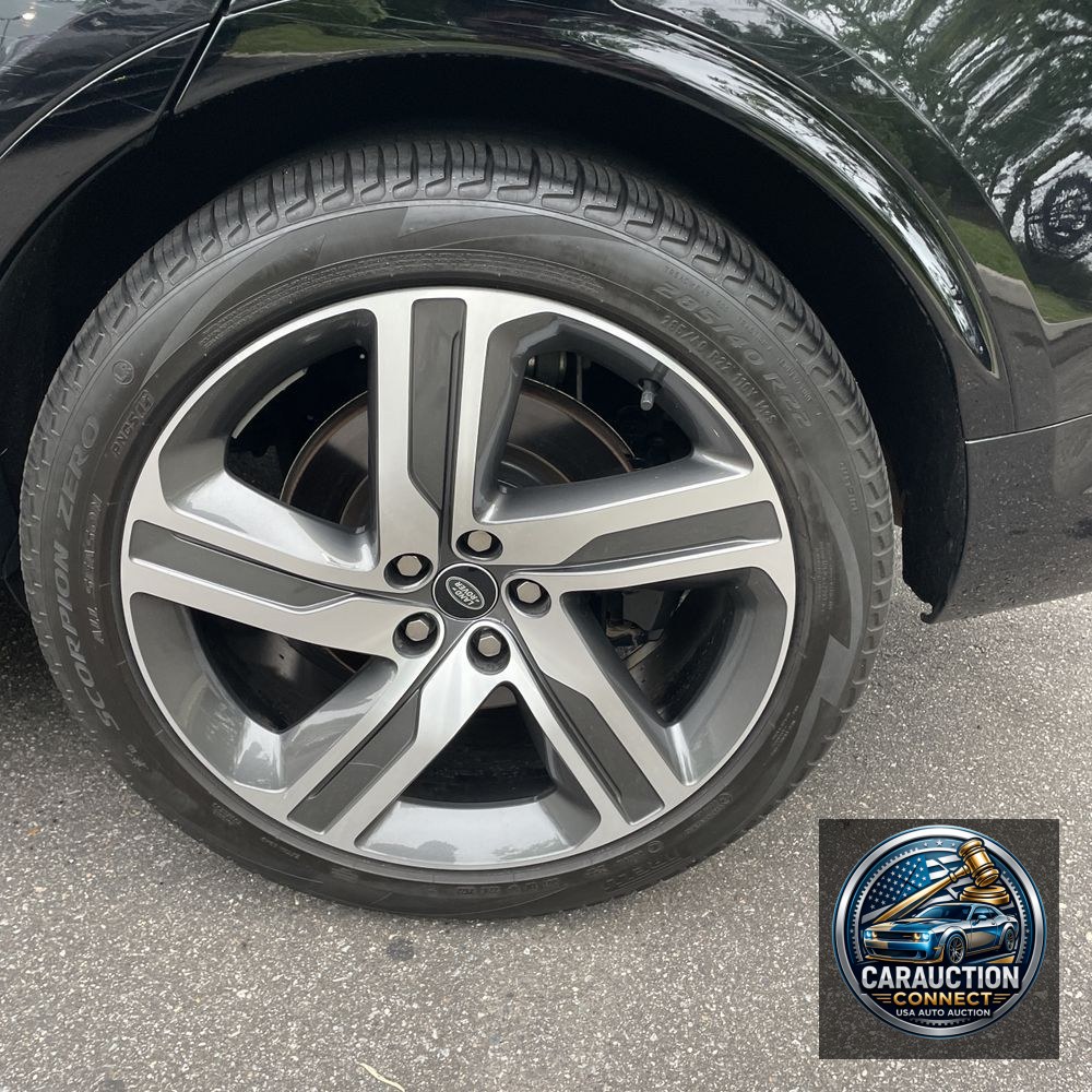 2023 Land Rover Discovery P360 Metropolitan Edition