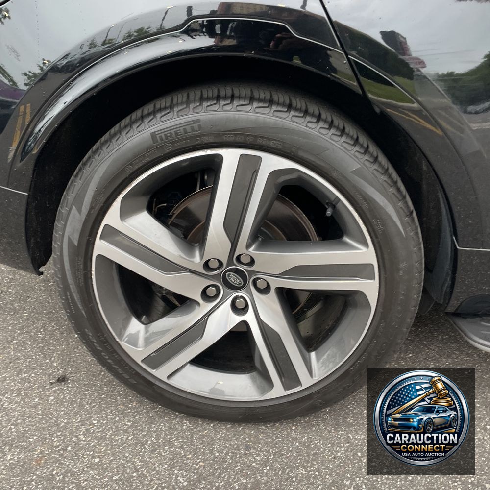 2023 Land Rover Discovery P360 Metropolitan Edition