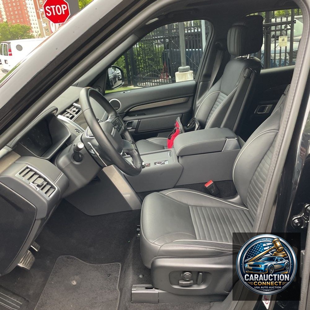 2023 Land Rover Discovery P360 Metropolitan Edition