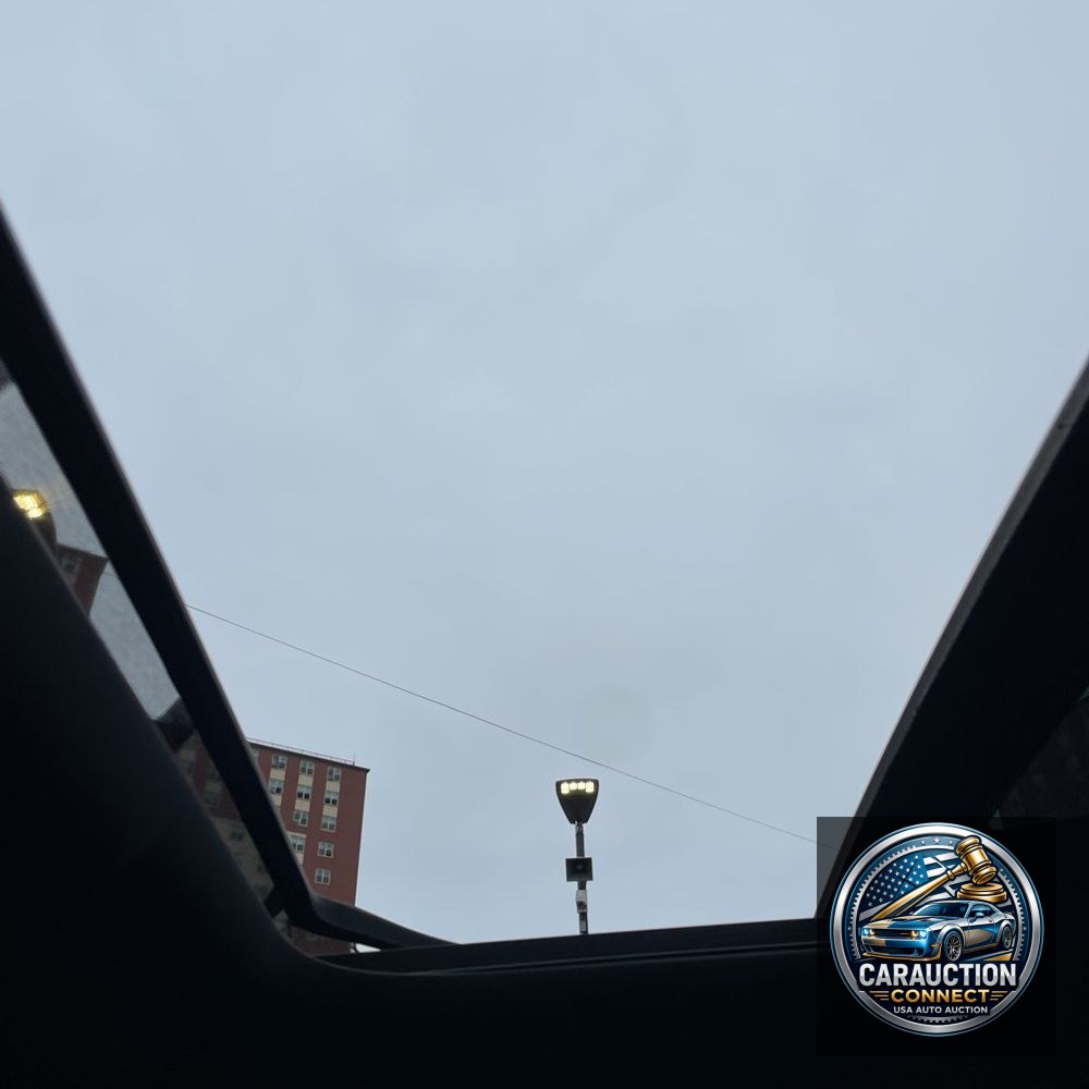 2023 Land Rover Discovery P360 Metropolitan Edition