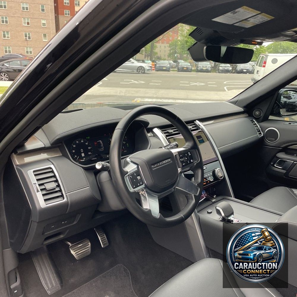 2023 Land Rover Discovery P360 Metropolitan Edition