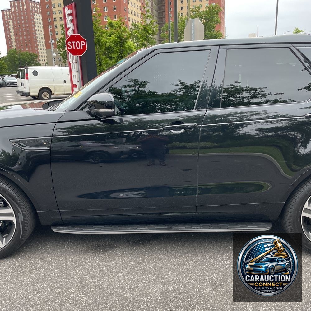 2023 Land Rover Discovery P360 Metropolitan Edition